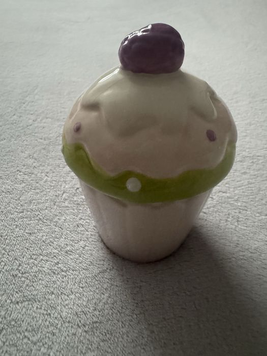 Babeczka muffinka cupcake ceramiczny pojemnik