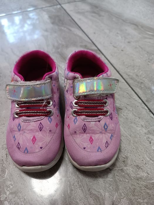 Buty sportowe dziewczęce roz 25