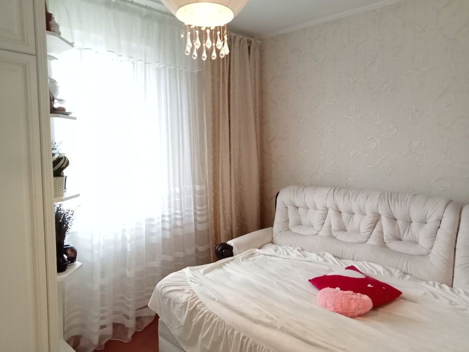 Будинок з земельною ділянкою 21 сотка