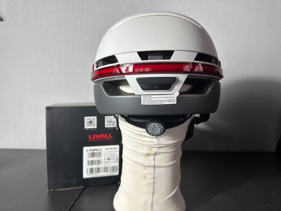 KASK rowerowy LIVALL BH51M Neo - M