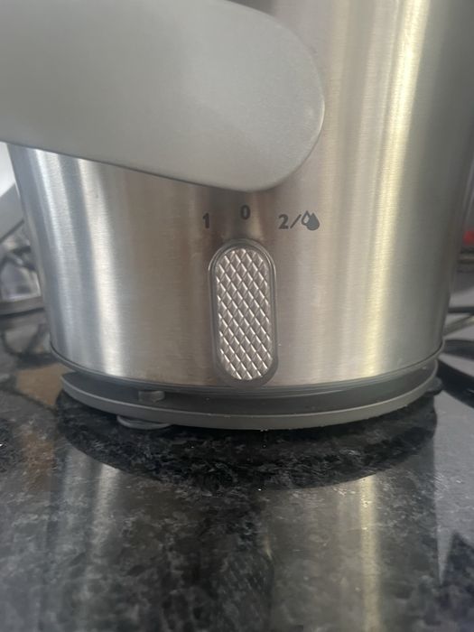 Centrifugadora de Sumos Philips – Completa
