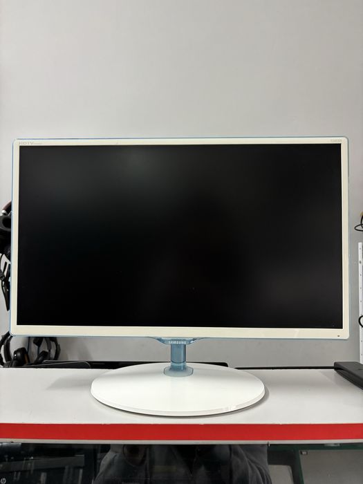 Телевізор-монітор Samsung T24D391EX (гібридний пристрій)