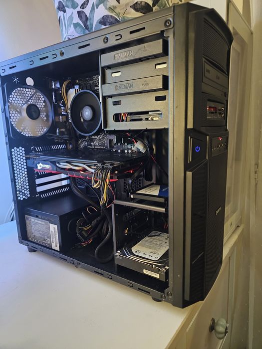 PC - B550 - Ryzen 3600 - 16GB 3200 DDR4 - 500GB + 2TB - GTX 1070 8GB