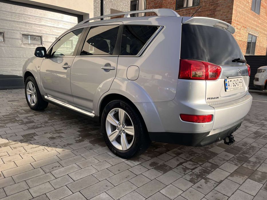 Peugeot 4007 2010 року