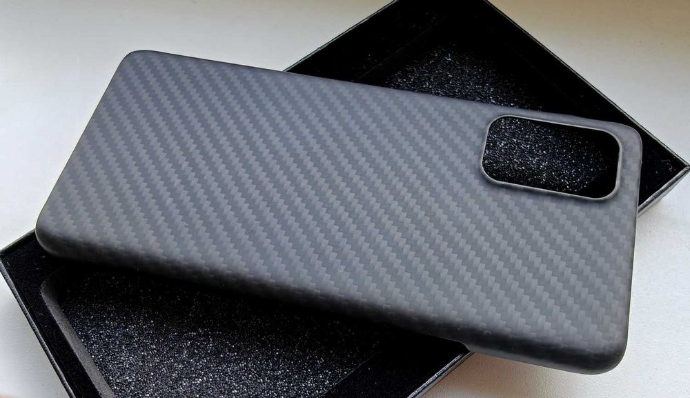 Карбоновий чохол OnePlus 9R