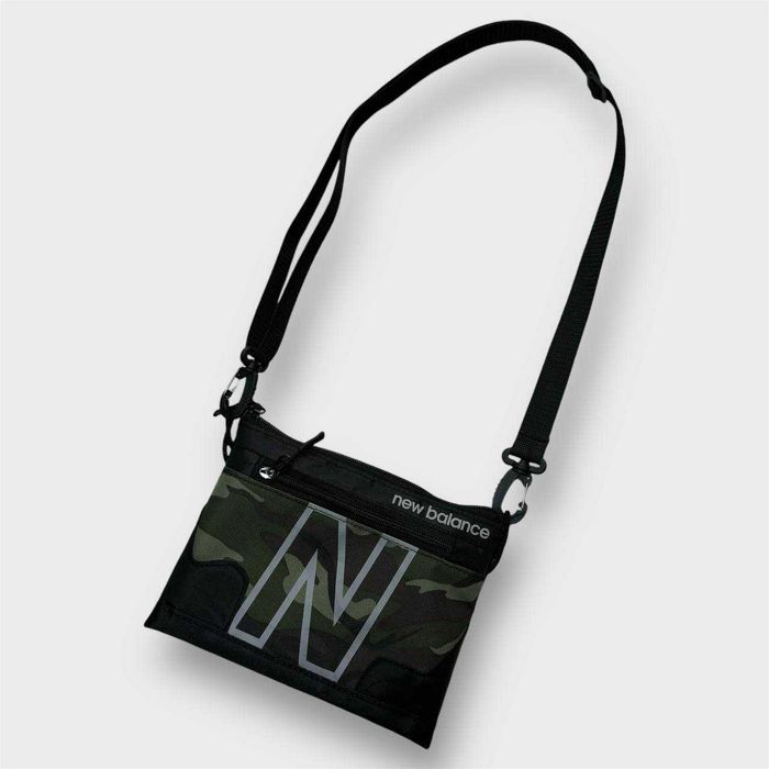 Сумка, барсетка, бананка New Balance Legacy Shoulder Bag