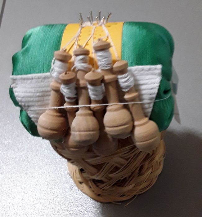 Almofada miniatura da renda de Bilros sem cavalete