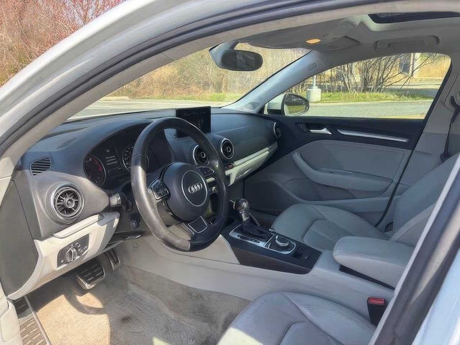 Audi A3 Premium      2015