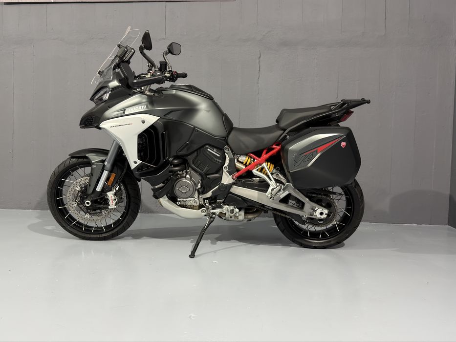 Ducati v4s multistrada