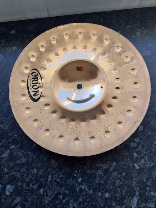 Vendo pratos impecaveis