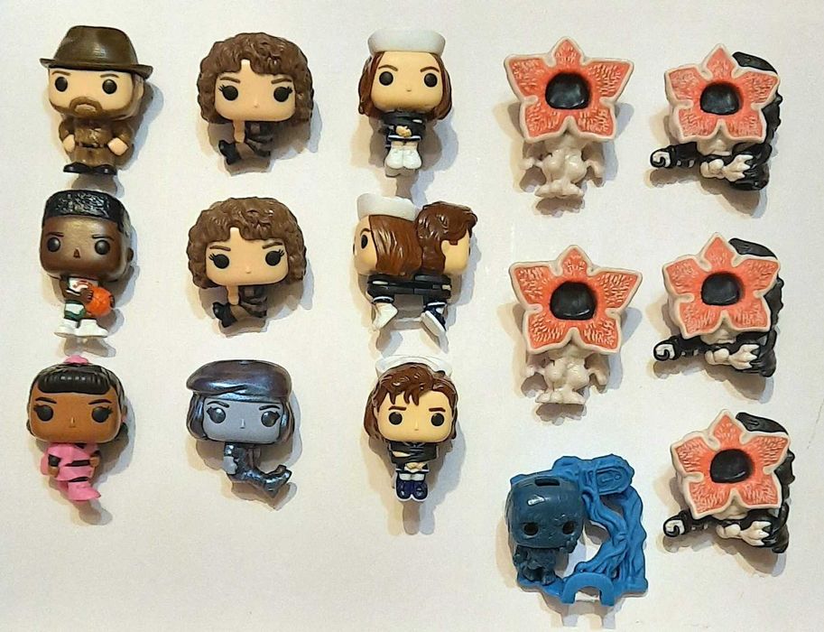 Продажа фигурок kinder joy  ОСД (очень странные дела)