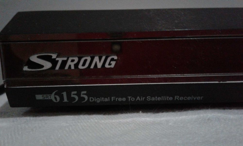 Спутниковый ресивер Strong SRT 6155