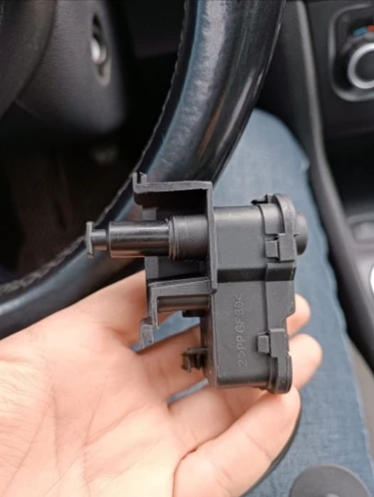 Fecho tampa combustível golf 7