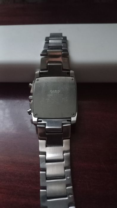 Часи CASIO-Edifice