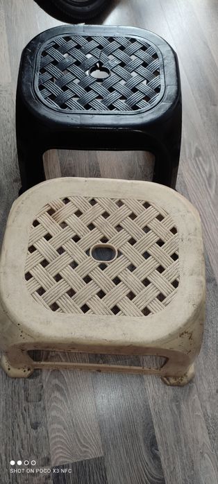 Стул пластиковый