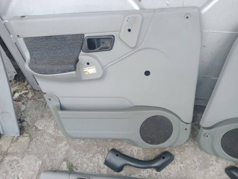 Дверные карты на УАЗ патриот