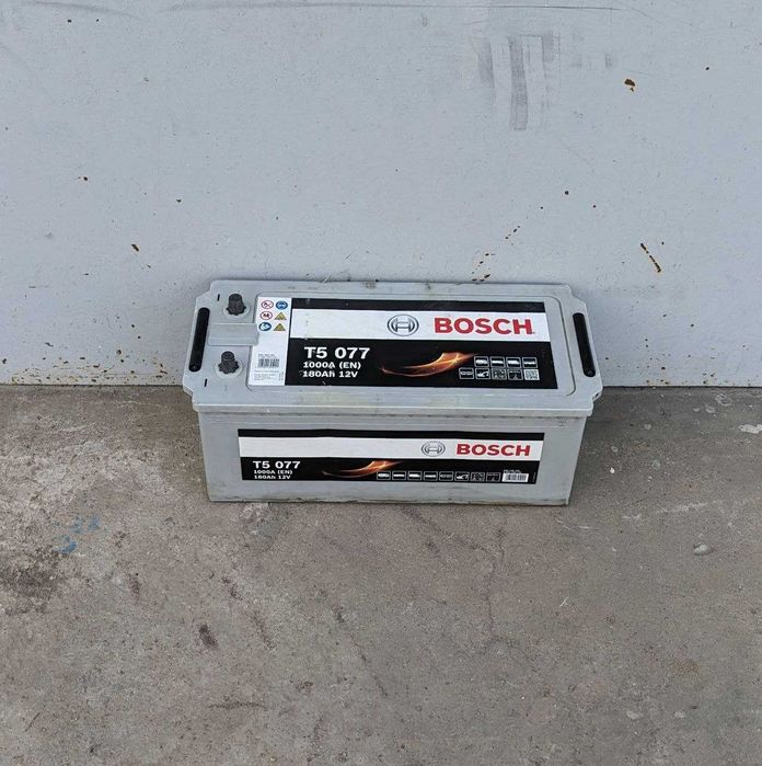 Грузовой аккумулятор BOSCH 180 Ah 1000A (T5 077) 513x223x223