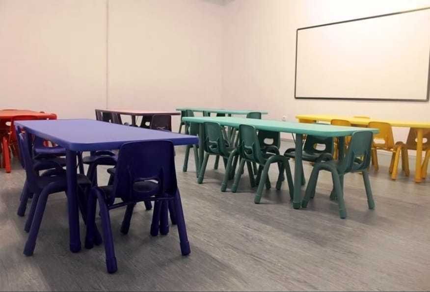 Conjuntos de 1 mesa e 6 cadeiras