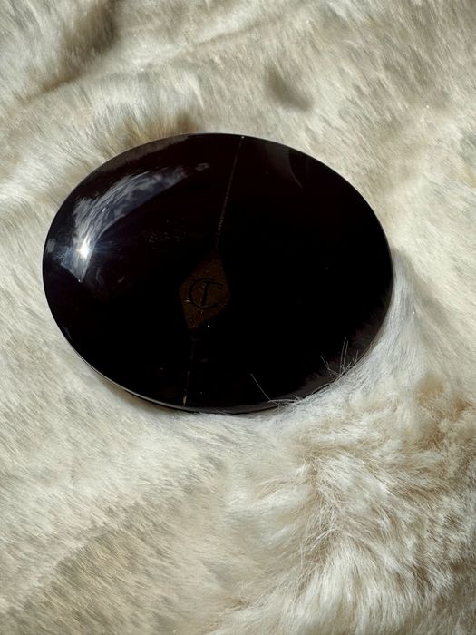 charlotte tilbury róż w pudrze cheek to chic