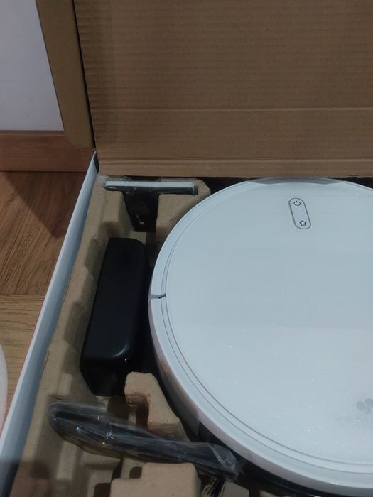 Robot sprzątający Senya SYCN-VC009 NOWY uszkodzony
