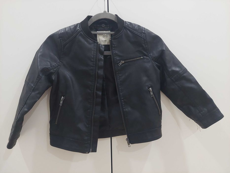 Casaco preto 5-6anos