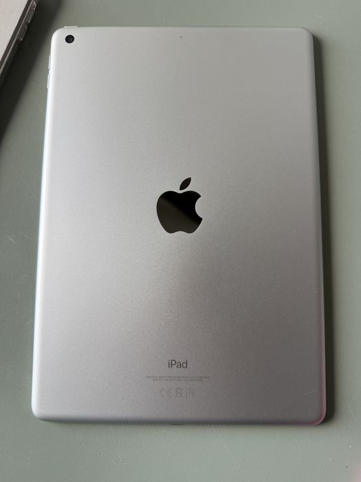 Apple iPad 10.2” 9a Geração 2021