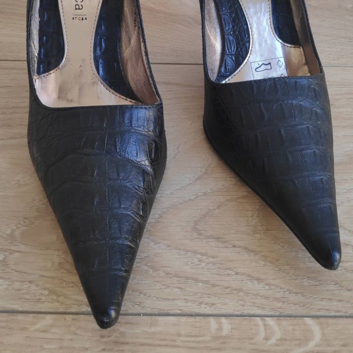 Sapatos pretos de bico fino - YESSICA, tam 38