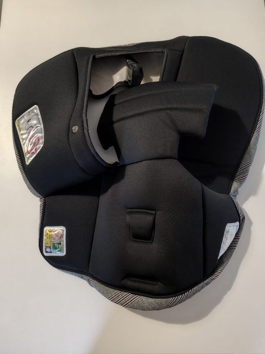 Fotelik samochodowy Nuna isofix