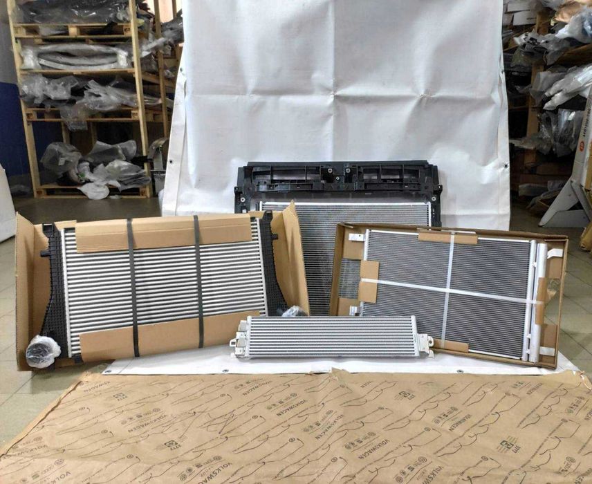 VW Tiguan Allspace Телевізор Передня панель рамка радіаторів.