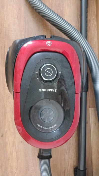 Пилесос Samsung зручний