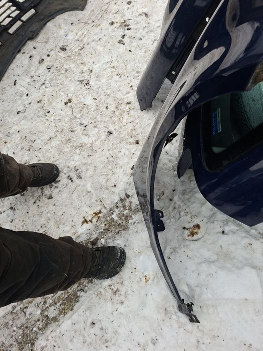 Volkswagen Passat b5 fl błotnik prawy bez kierunku  la5e