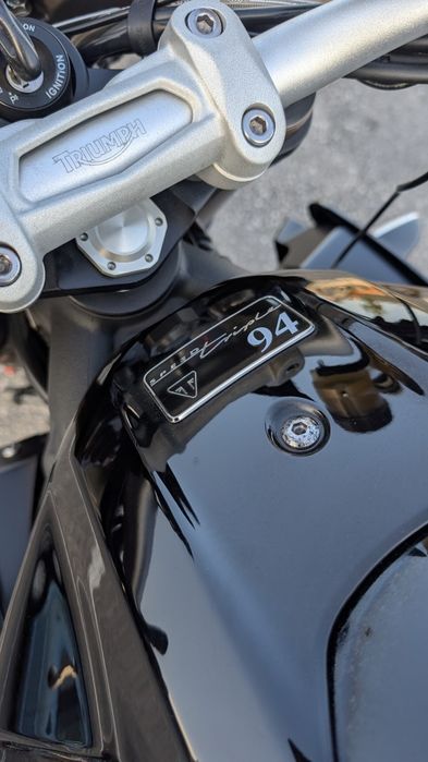 Triumph Speed Triple 1050 94