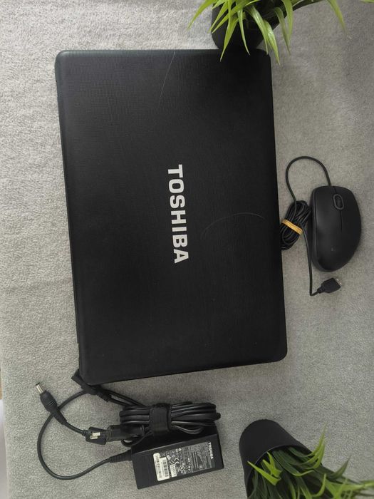 Laptop Toshiba Satellite 15,6' Intel Core i3 8GB RAM SSD Windows 11