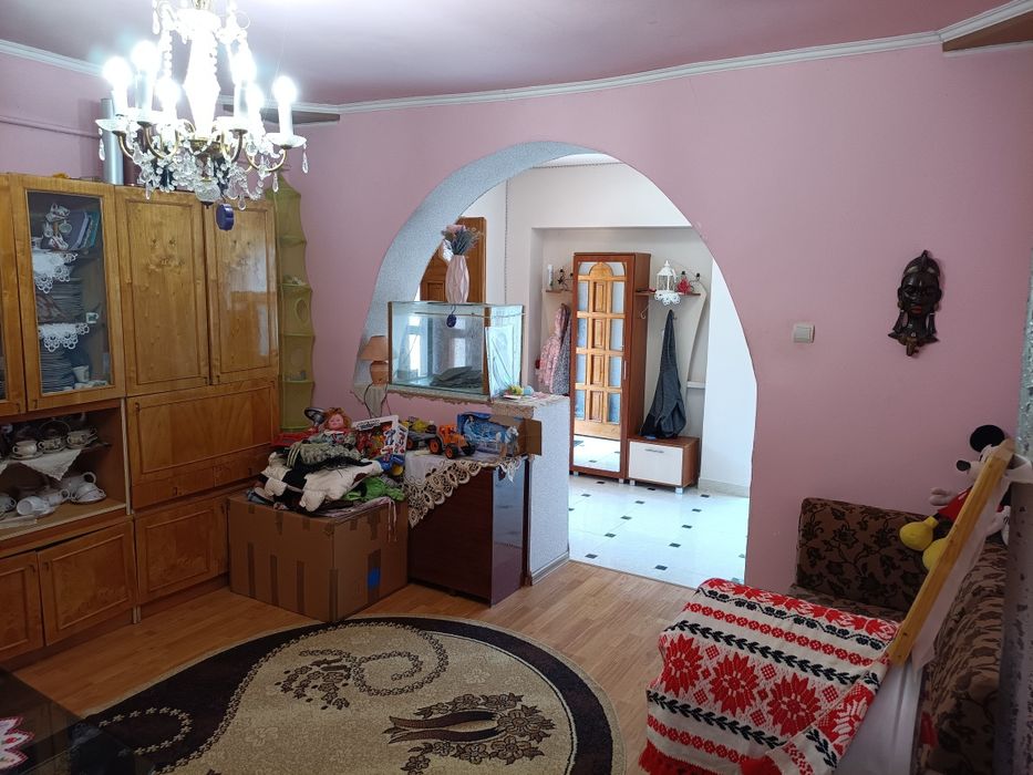 Будинок на дві сім'ї в передмісті Берегова