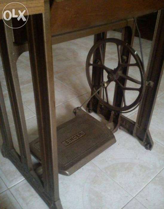 Máquina de Custura Singer