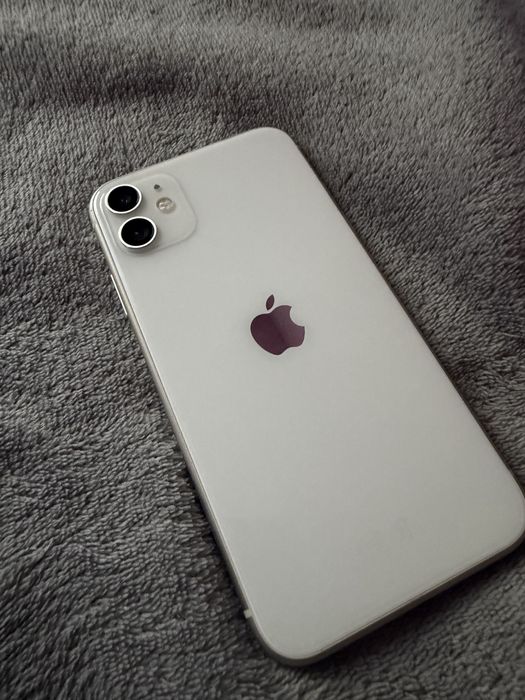 iPhone 11 dobry stan