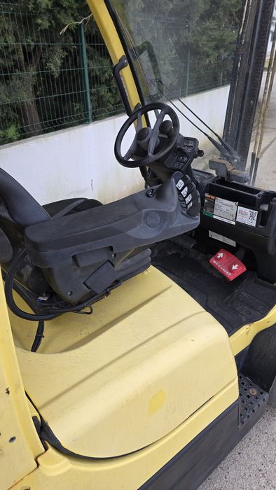 Empilhador Hyster 3000Kg