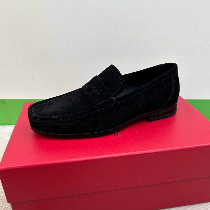 Нові туфлі.FERRAGAMO