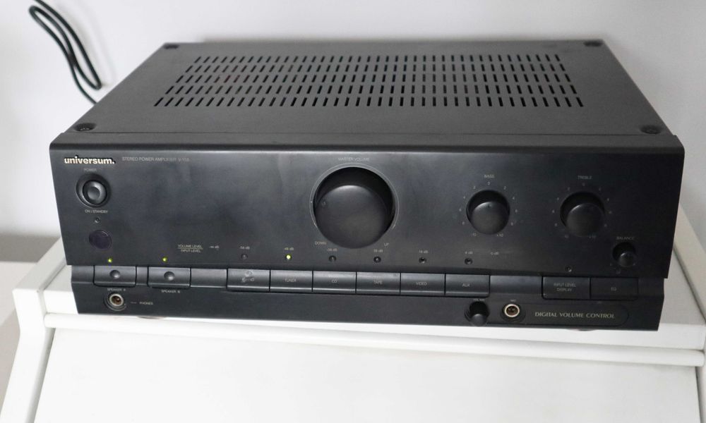 Усилитель UNIVERSUM V-155 Германия JVC RX-206BK Япония