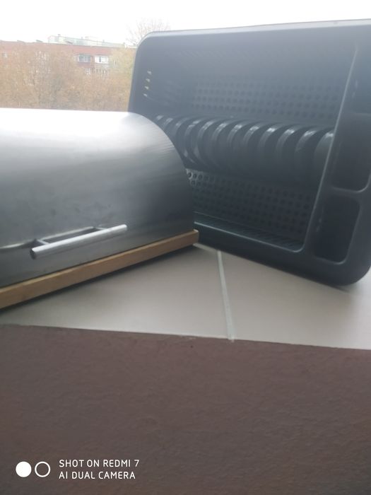 Разная кухонная утварь