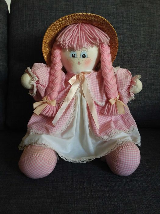 Boneca artesanal de pano