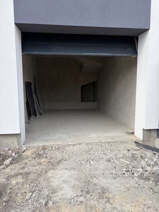 Продаж котеджу район Екватору.Міські комунікації