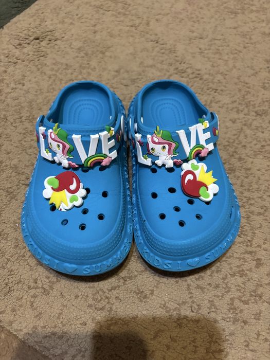 Крокси для дівчинки