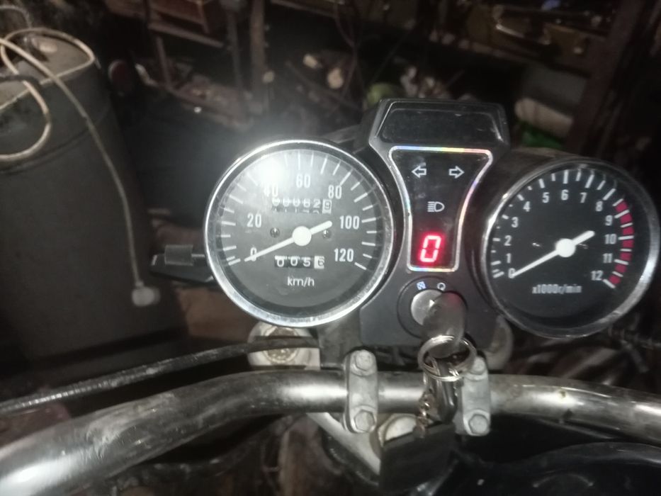 Помотору немає петані і одам діталі мінімальний. торт. СРОЧНО ТРЕБА