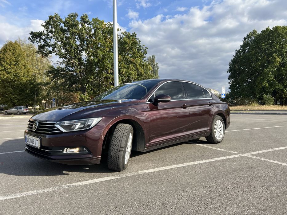 Продам автомобіль Volkswagen Passat B8