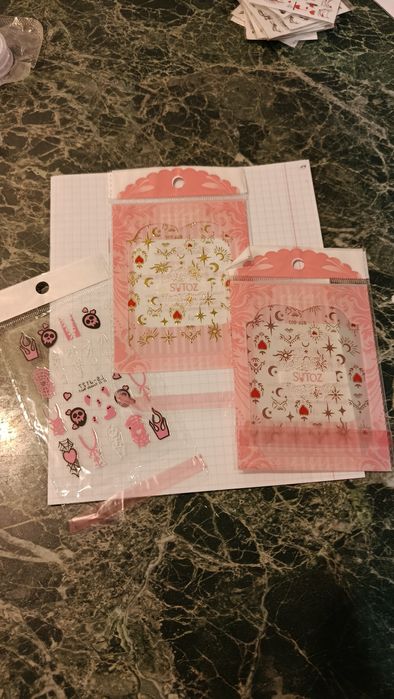 Аксесуари для нігтів