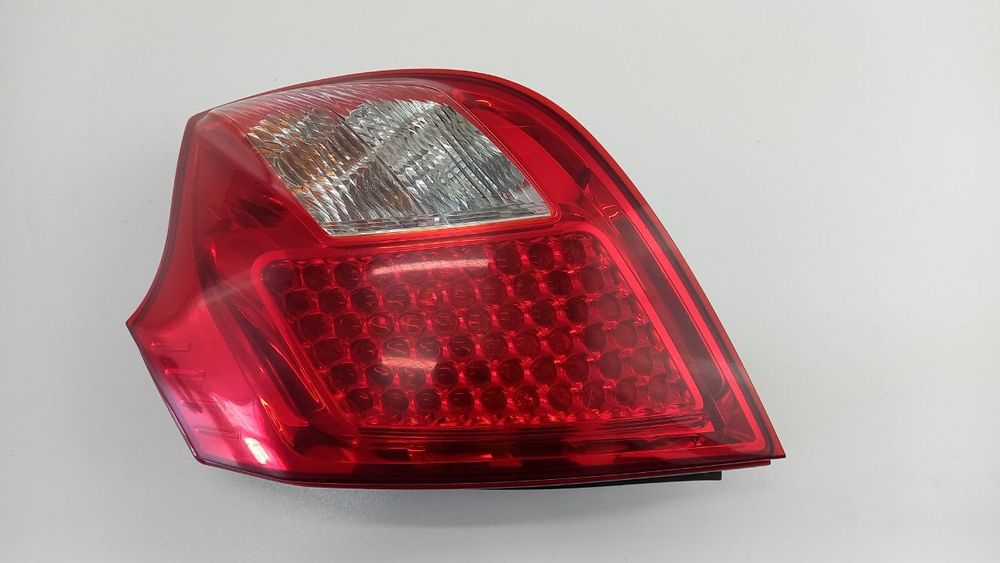 Фонарь задний правый стоп Kia Ceed 2009-2012 924021H0