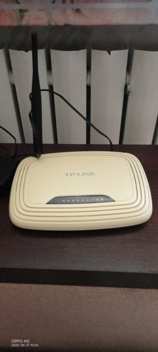 Беспроводной Wi-Fi маршрутизатор "TP-LINK".