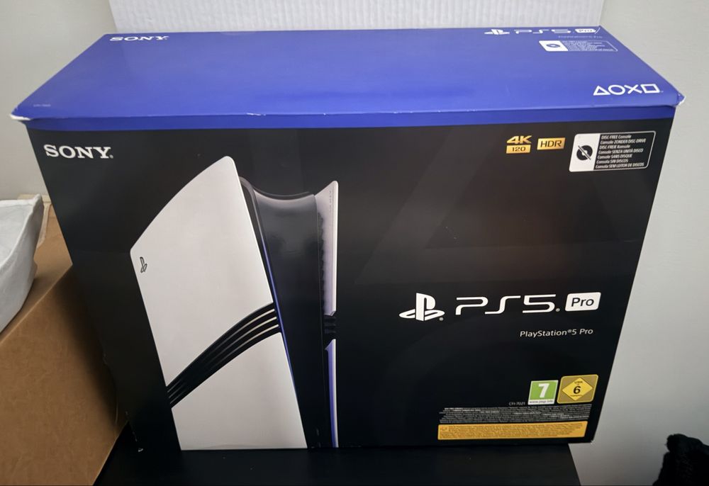 Playstation 5 pro c/comando (novo)