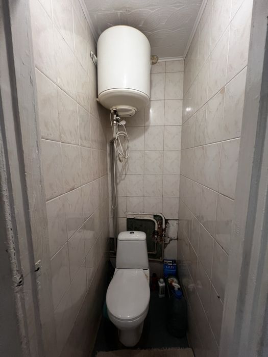 Продам 3 х кімн квартиру   ( СЕРТИФІКАТ ) , ЦЕНТР,вул. Небесної Сотні ( 2 поверх)